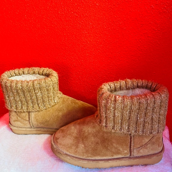 Lamo Fur Lined Winter Boots - Picture 2 of 6